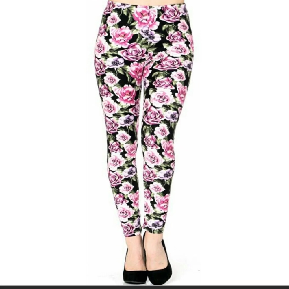 TC plus size leggings! Buttery soft & comfy. Wear for yoga or Pilates class.